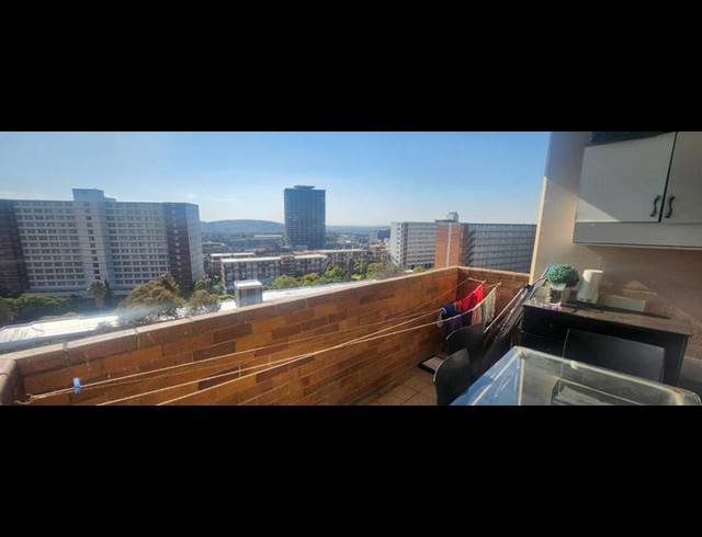 2 BEDROOM APARTMENT FOR SALE IN BEDFORD GARDENS